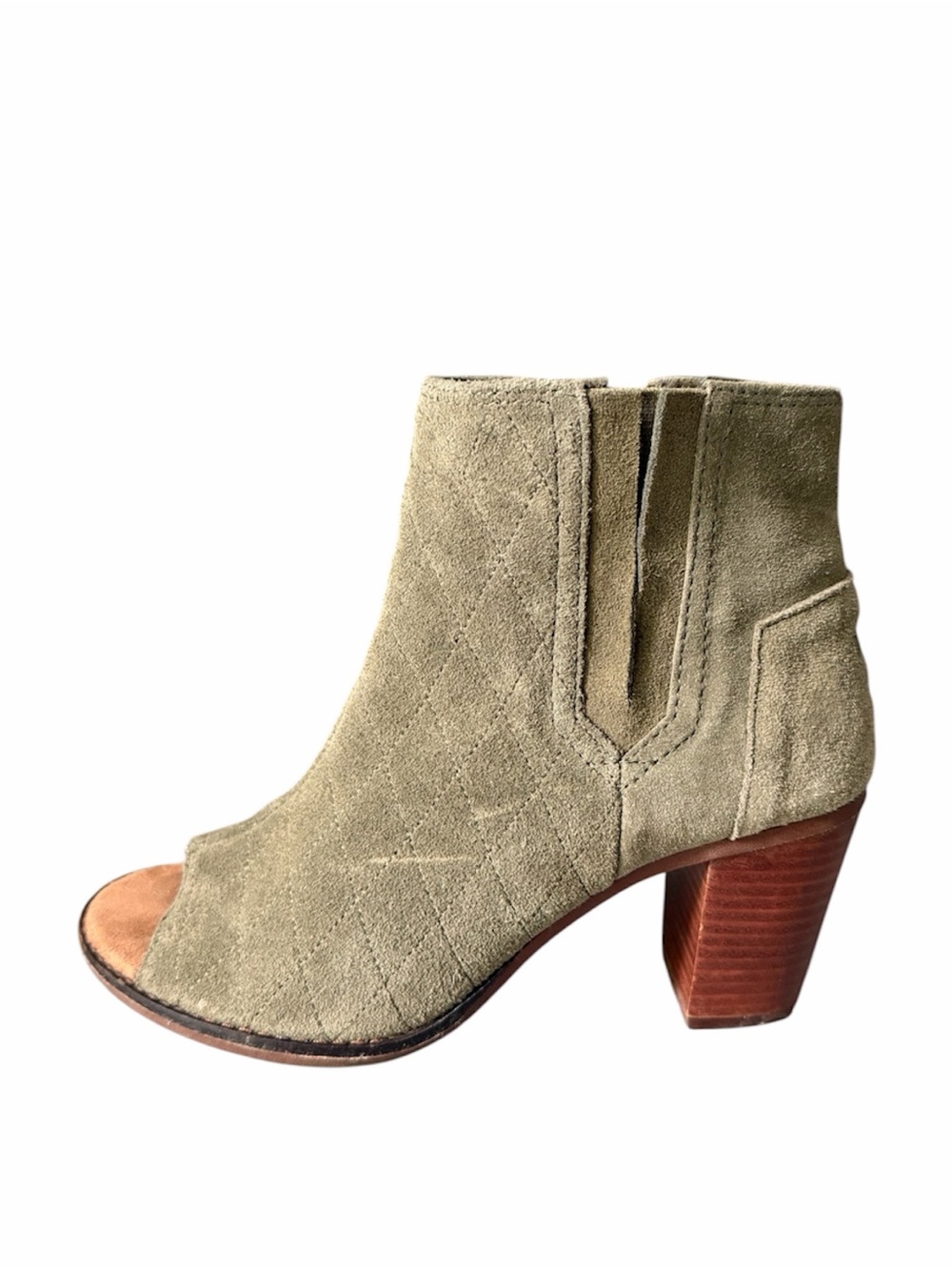 Tom’s Majorca Olive Suede Peep-Toe Ankle Bootie Stacked Heel Diamond Quilted 7